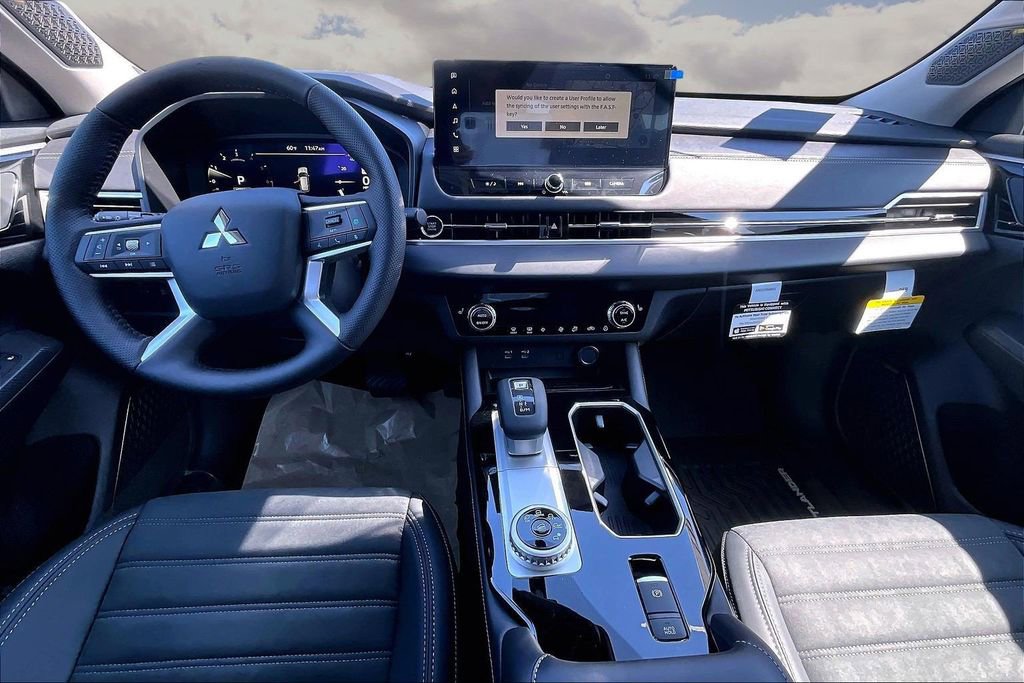 2026 Mitsubishi Outlander FWD