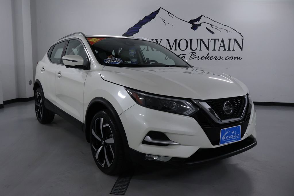 Used 2022 Nissan Rogue Sport SL w/ Premium Package