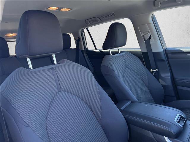 2025 Toyota Highlander LE