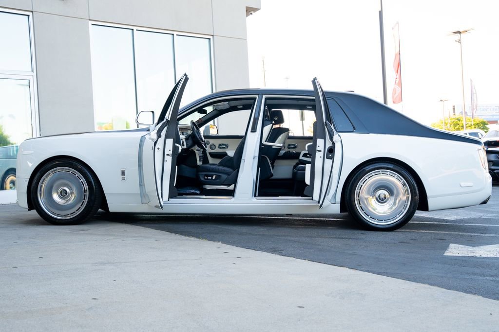 2019 Rolls-Royce Phantom Sedan
