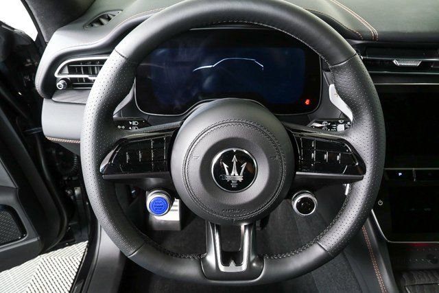 2026 Maserati Grecale Modena