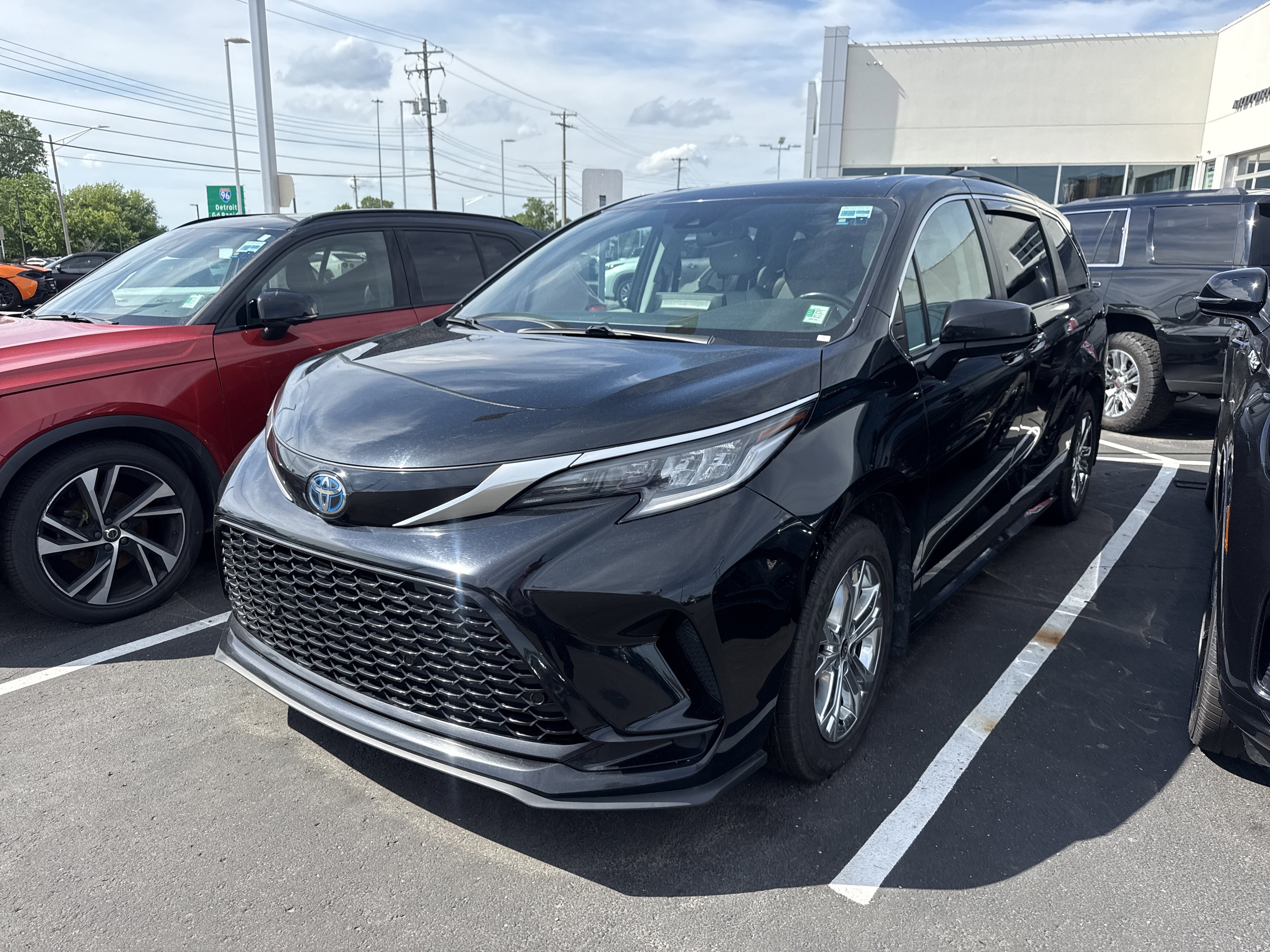 Used 2021 Toyota Sienna XSE