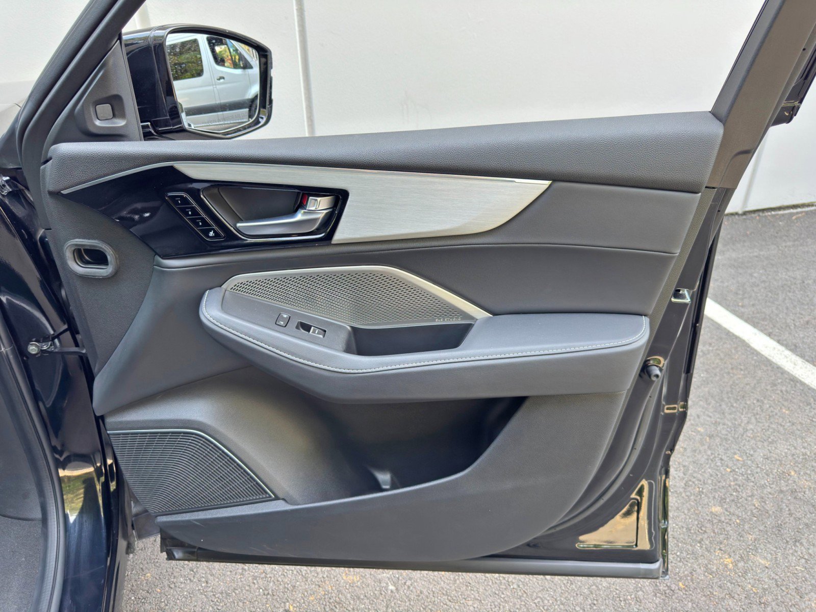 2023 Acura MDX FWD w/ Technology Package