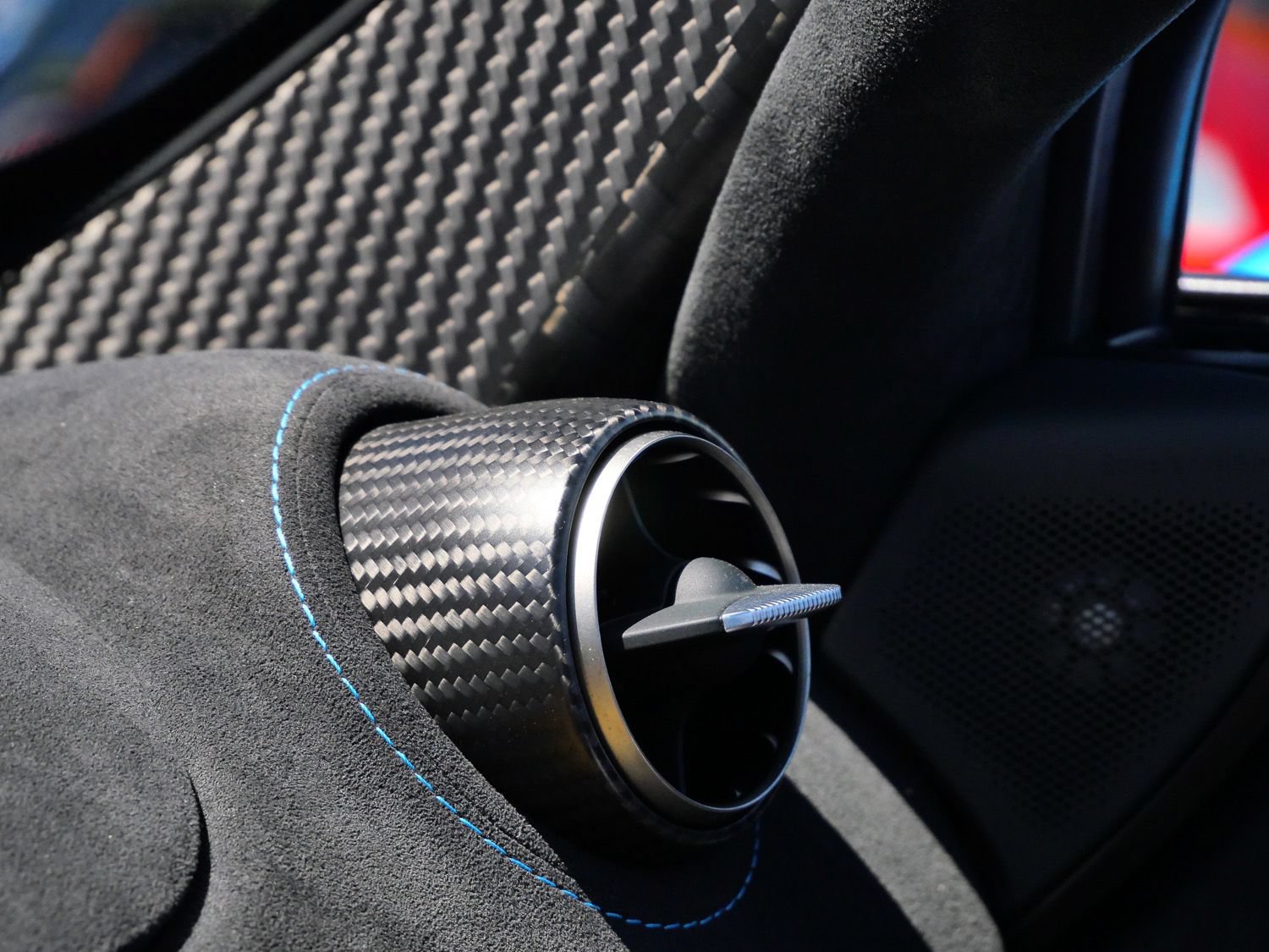 Used 2022 McLaren 765LT photo 26