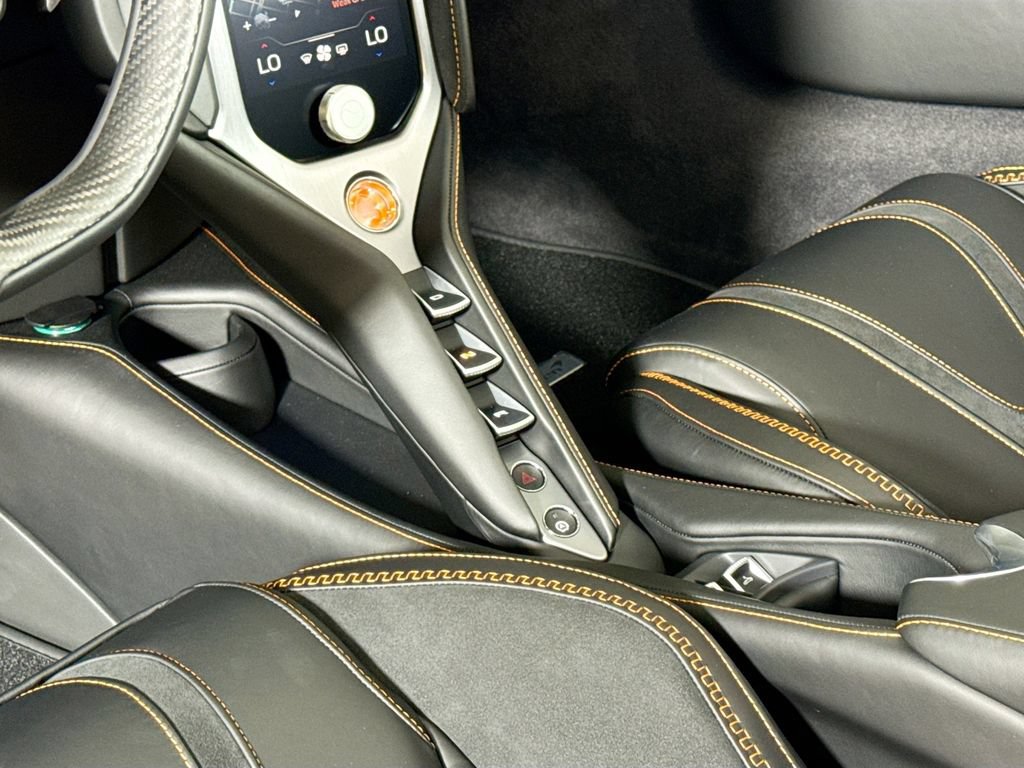 New 2027 McLaren 750S Spider photo 13