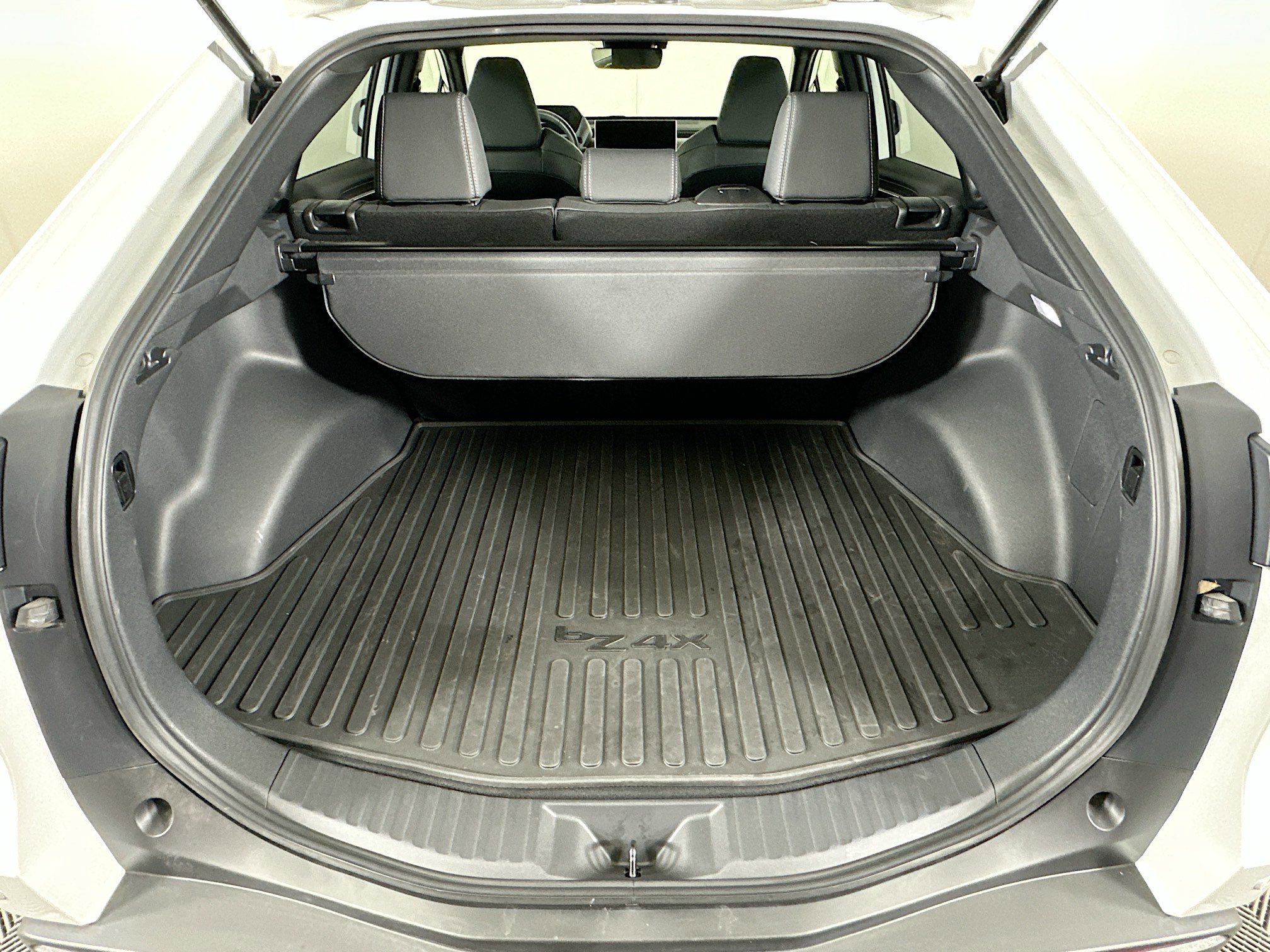 2023 Toyota bZ4X XLE