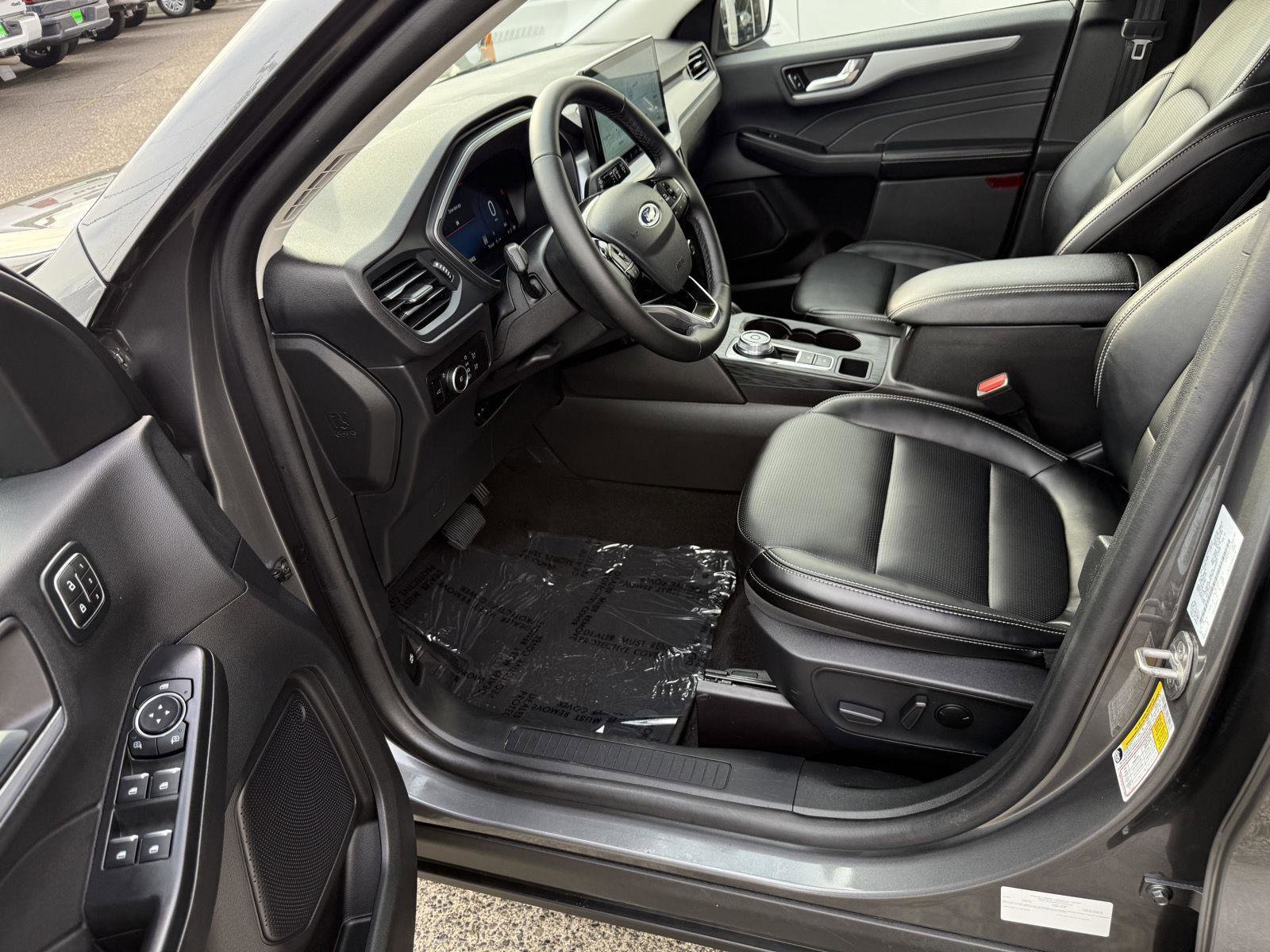 2025 Ford Escape Platinum