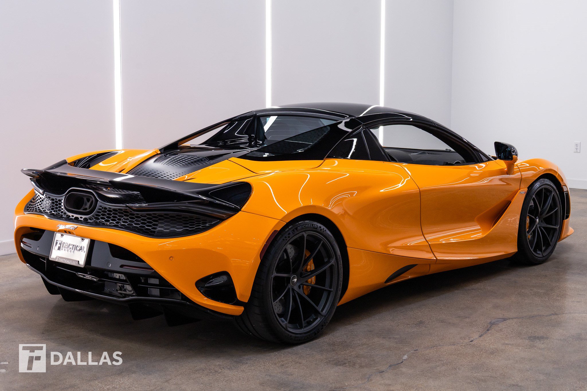 Used 2024 McLaren 750S Spider photo 14