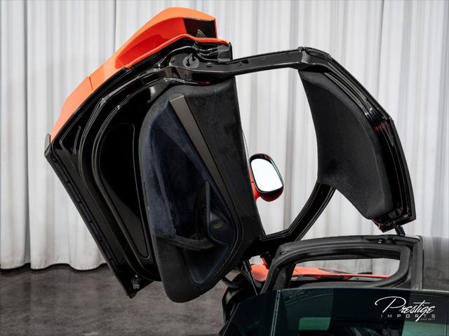 Used 2021 McLaren 765LT photo 44