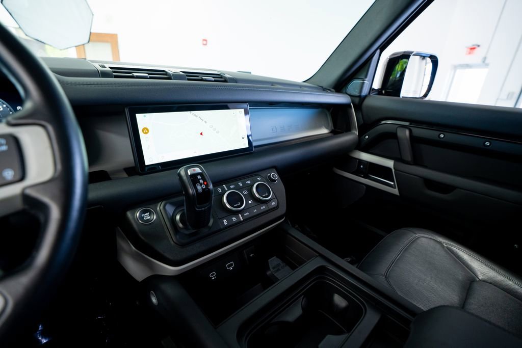 2024 Land Rover Defender 90 S