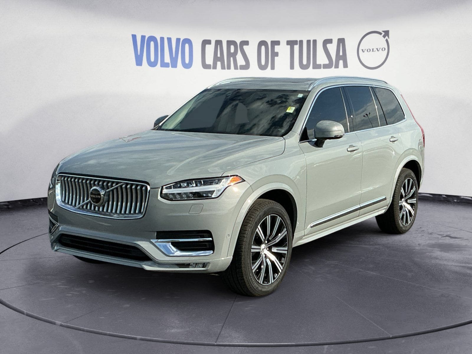 Used 2025 Volvo XC90 B6 Plus w/ Protection Package Premier