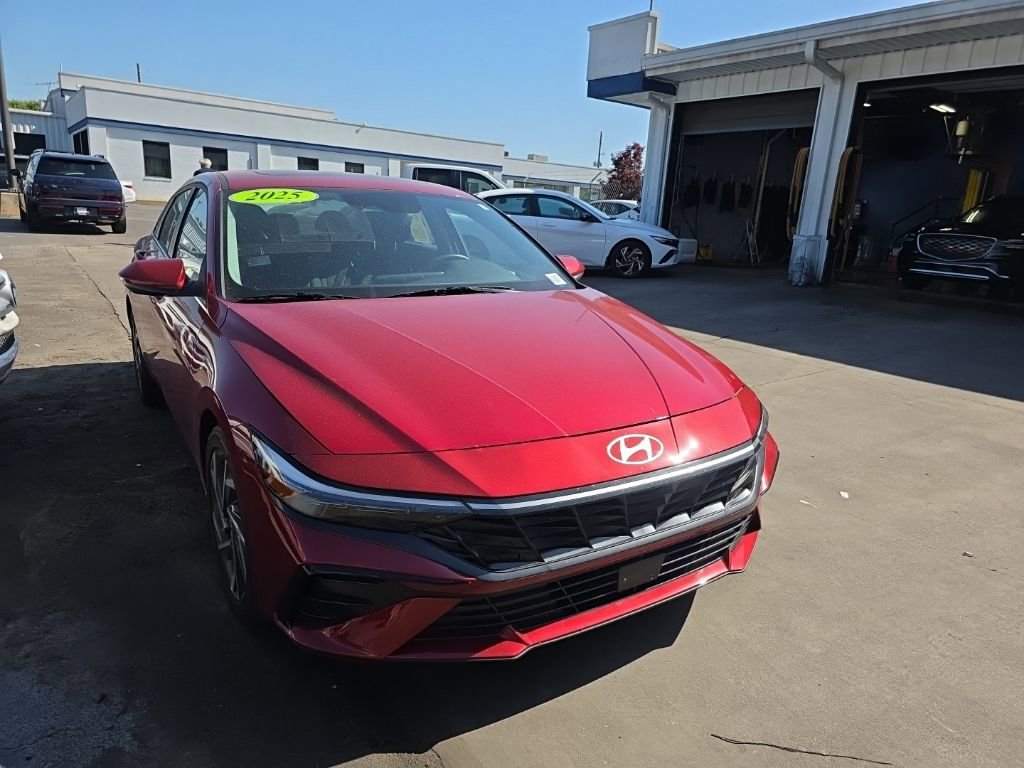 2025 Hyundai Elantra SEL