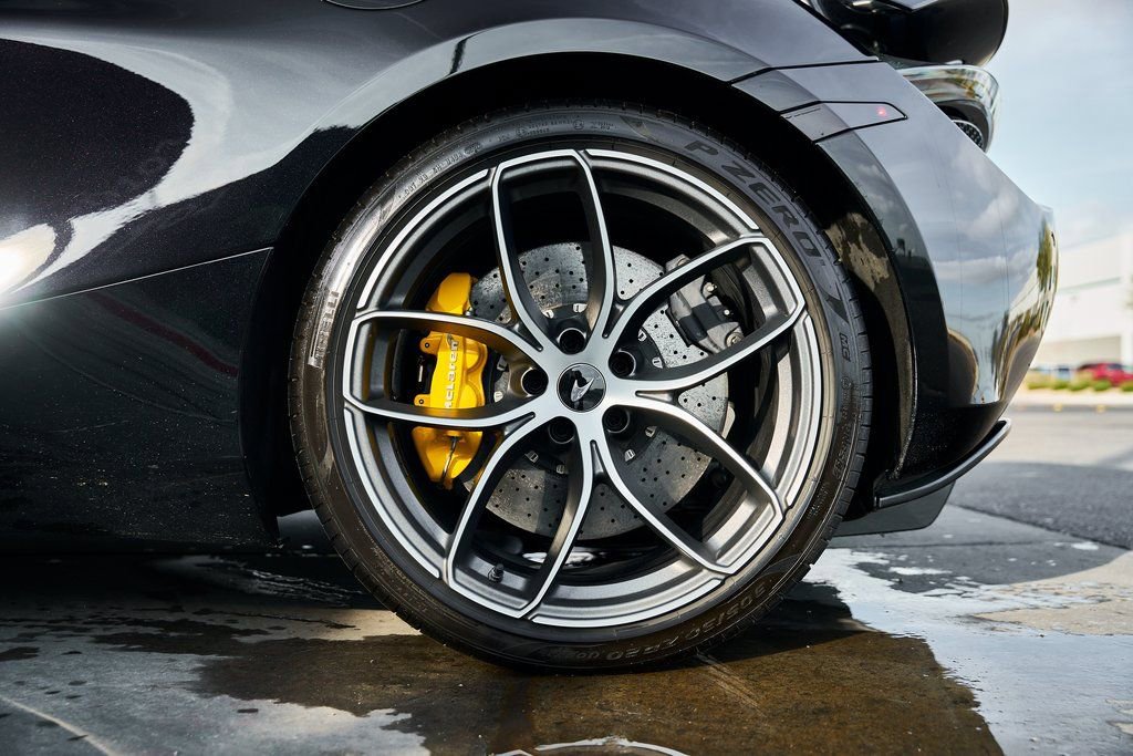 Used 2021 McLaren 720S photo 28