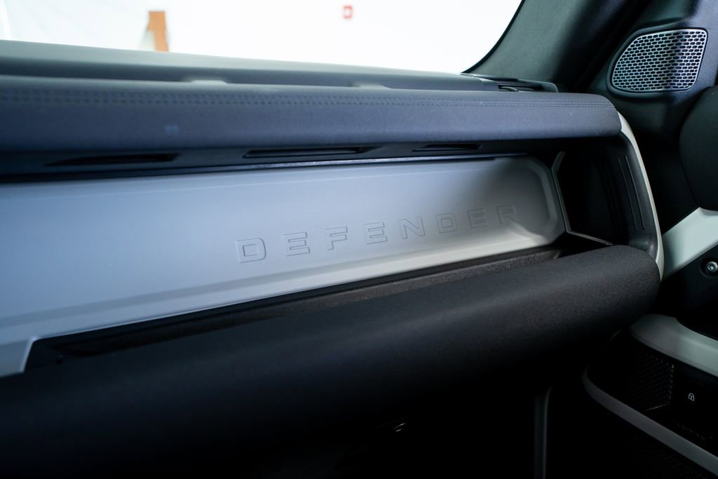 2022 Land Rover Defender 90 S