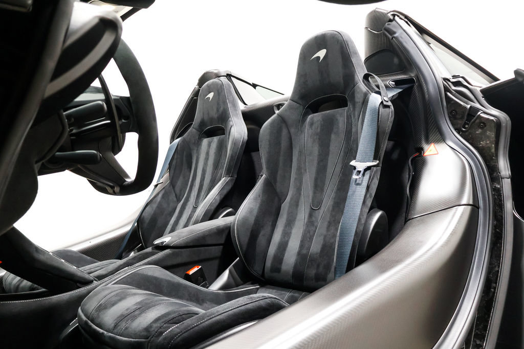 Used 2022 McLaren 765LT photo 61