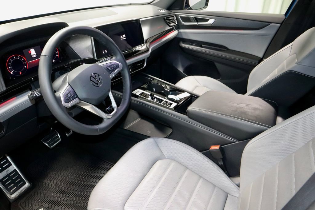 2025 Volkswagen Atlas Cross Sport SEL R-Line