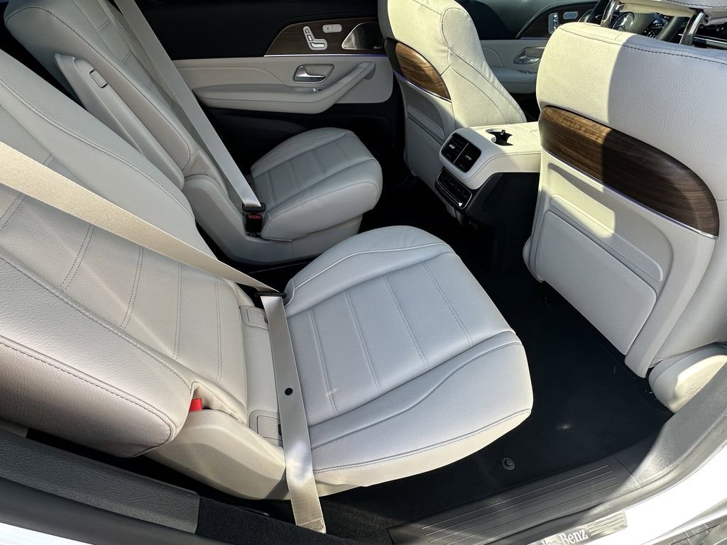 2026 Mercedes-Benz GLS 580 4MATIC