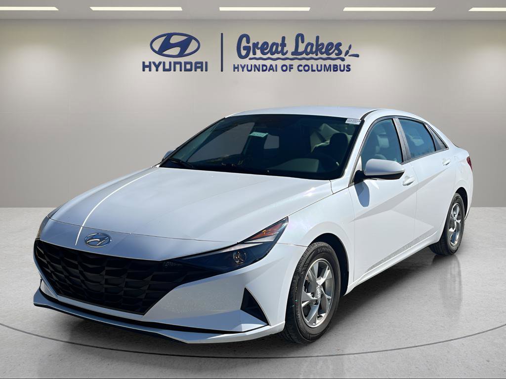 2022 Hyundai Elantra SE