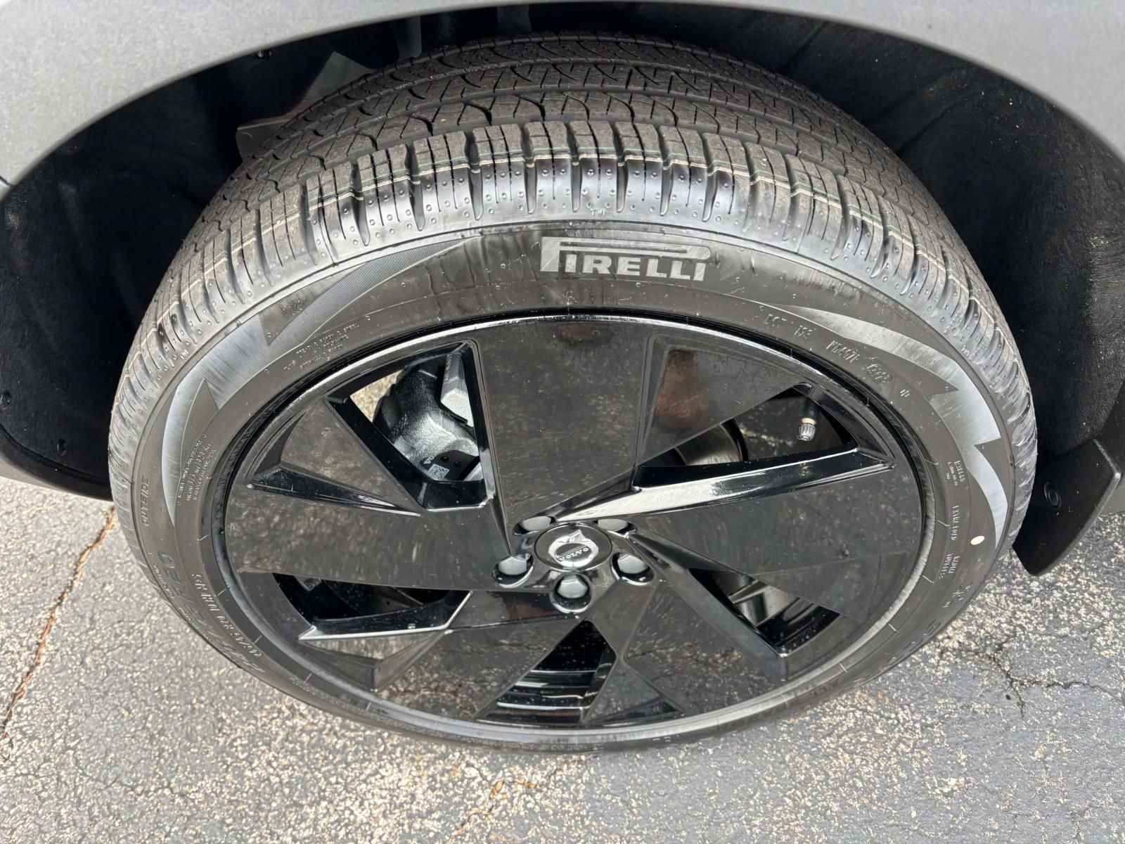 2026 Volvo Xc40 B5 Ultra