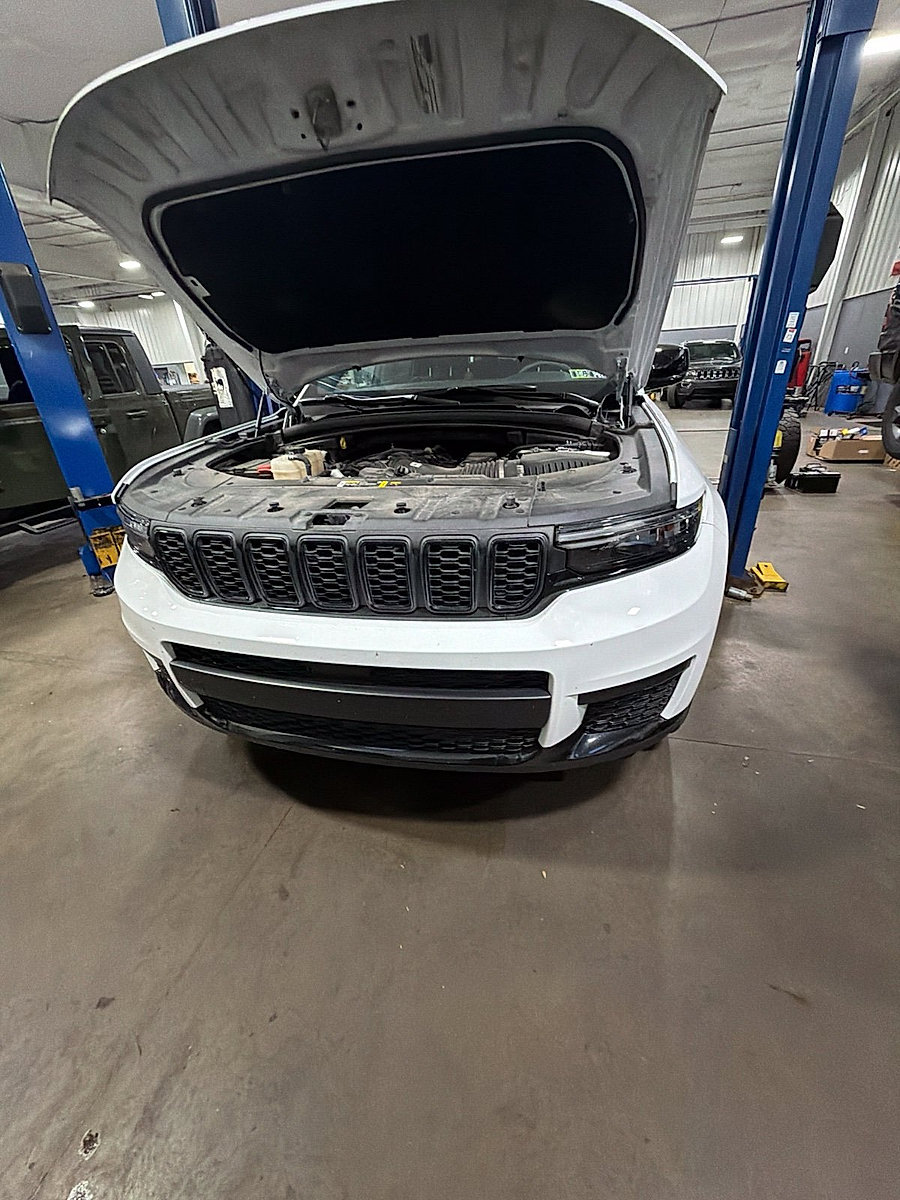 Used 2024 Jeep Grand Cherokee L Altitude