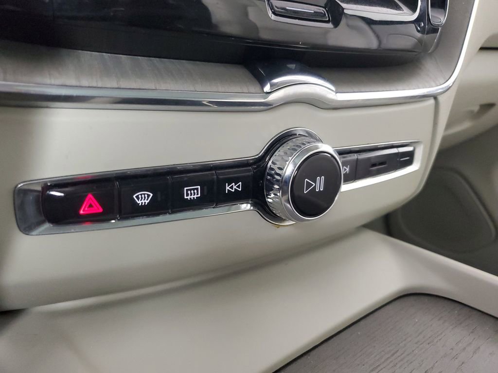 2023 Volvo Xc60 B5 Plus