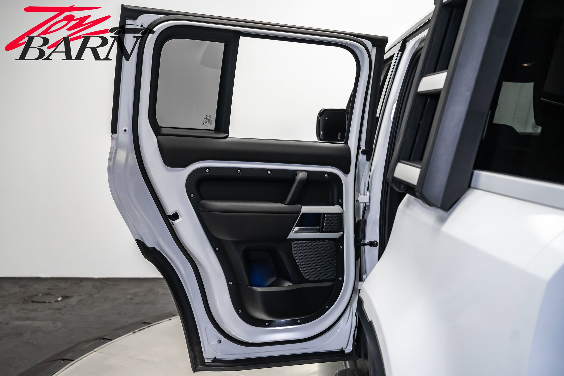 2024 Land Rover Defender 110 S