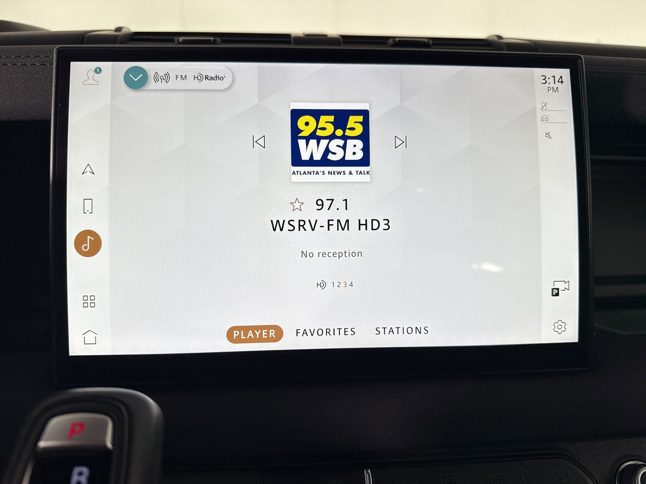 2023 Land Rover Defender 130 X-Dynamic SE