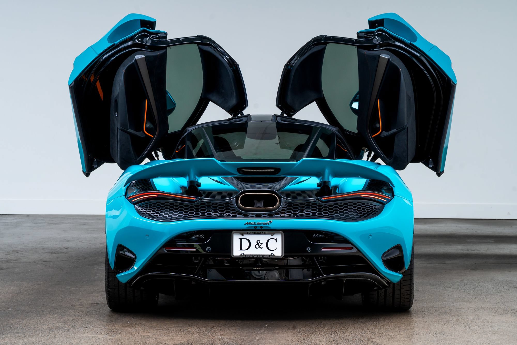 Used 2024 McLaren 750S photo 15