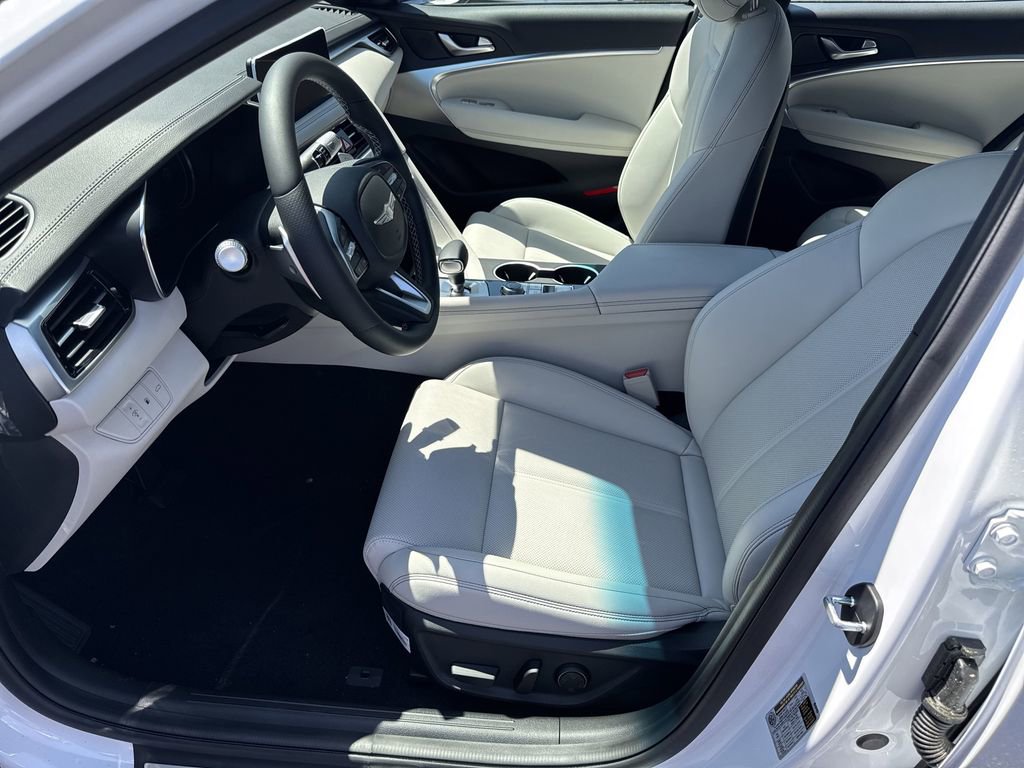 2025 Genesis G70 2.5T
