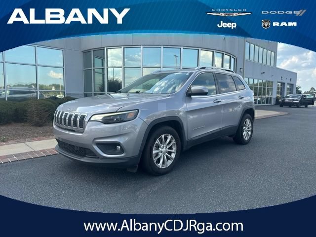 Used 2019 Jeep Cherokee Latitude w/ Popular Appearance Group