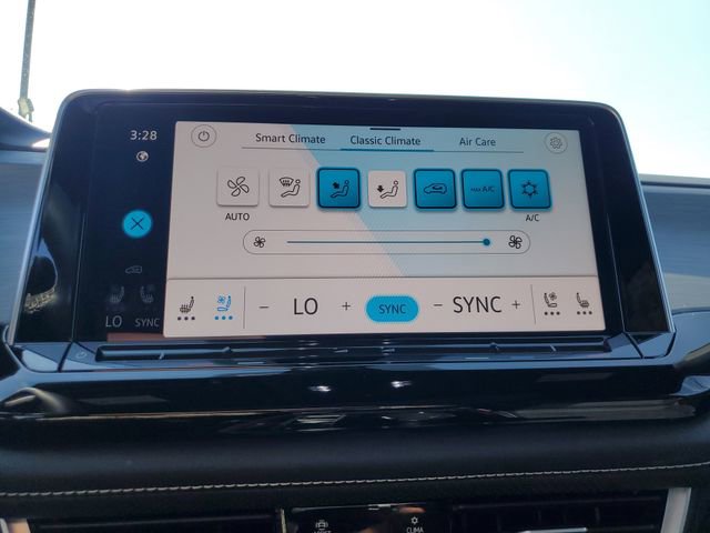 2025 Volkswagen Atlas Cross Sport SE