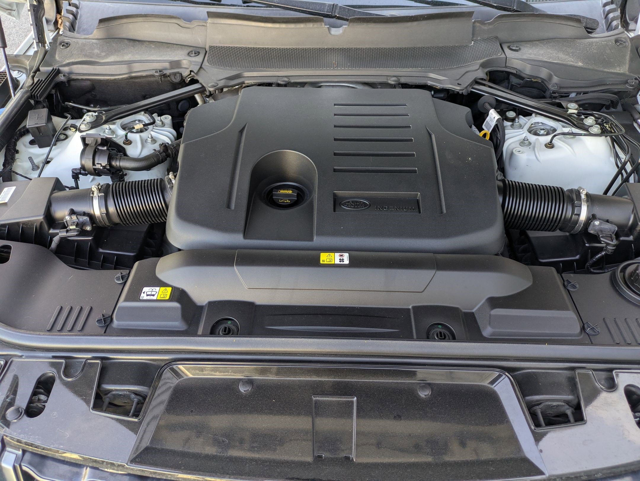 2022 Land Rover Range Rover Sport HSE Silver Edition