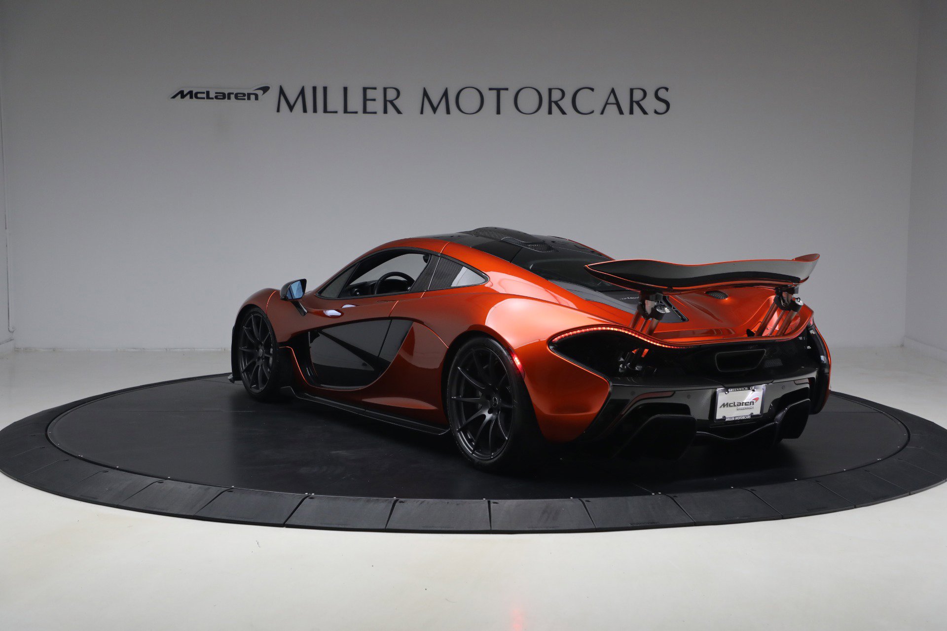 Used 2015 McLaren P1 photo 5