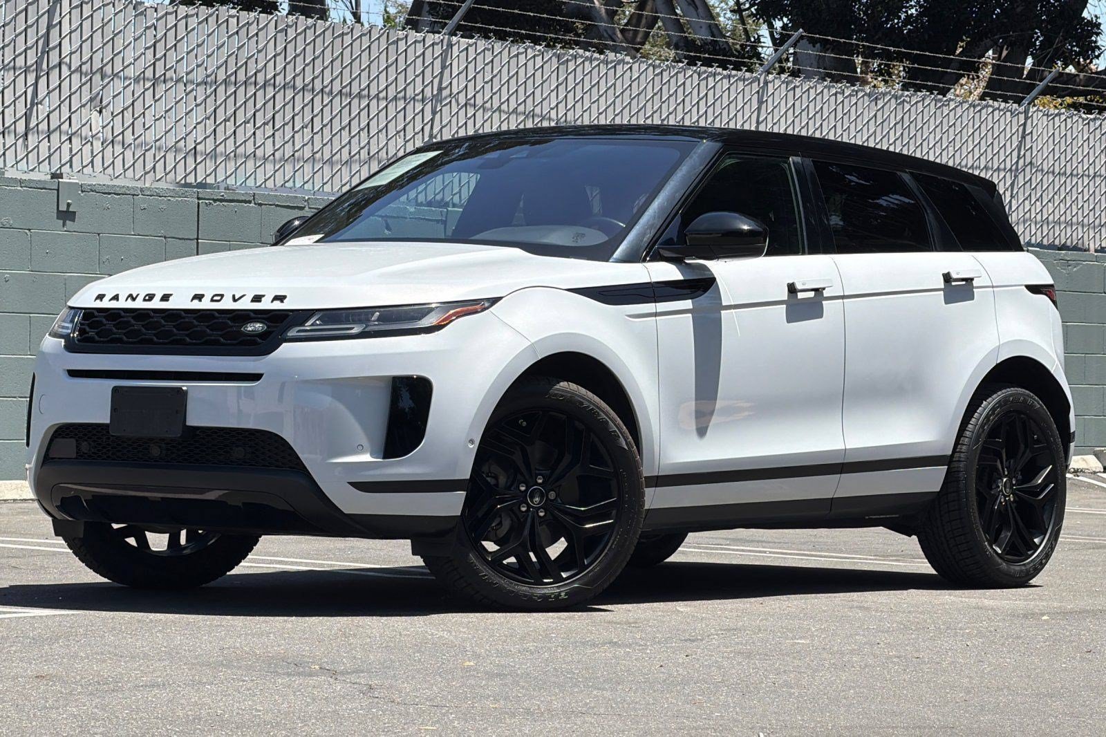 Used 2020 Land Rover Range Rover Evoque SE