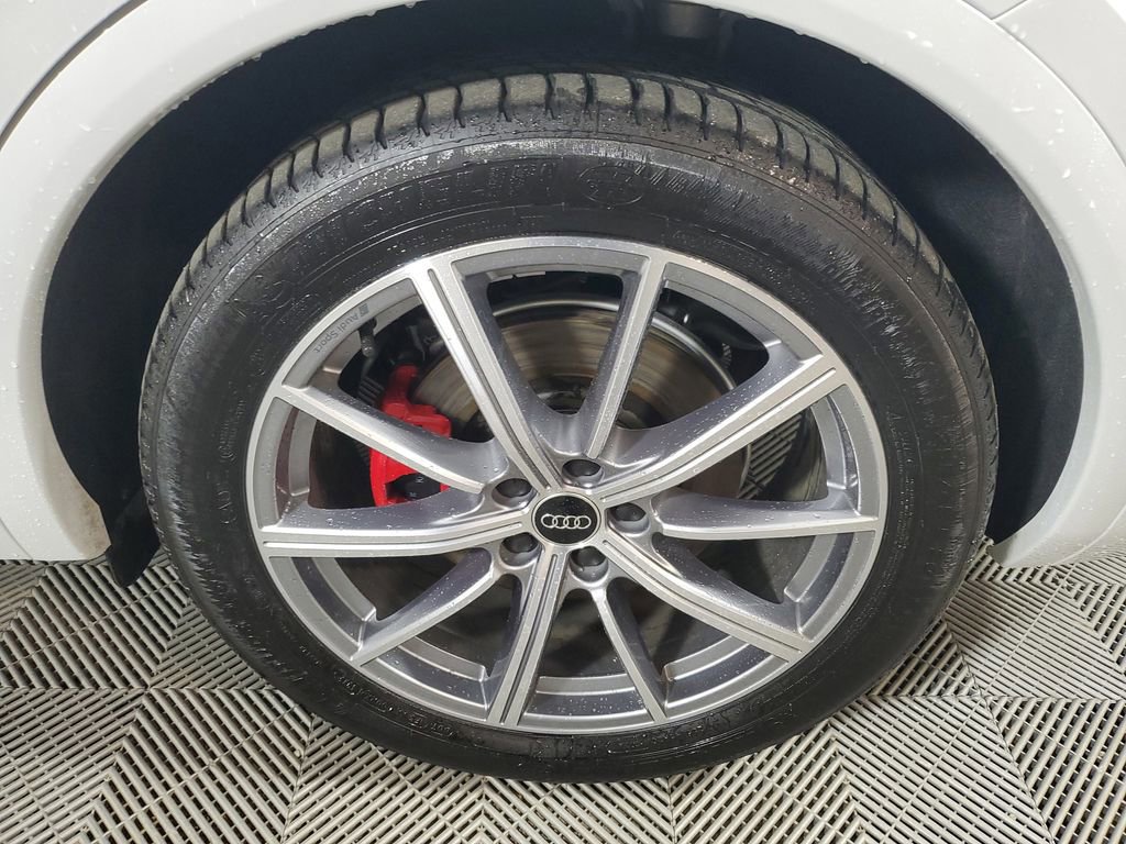 2024 Audi Q5 e Prestige