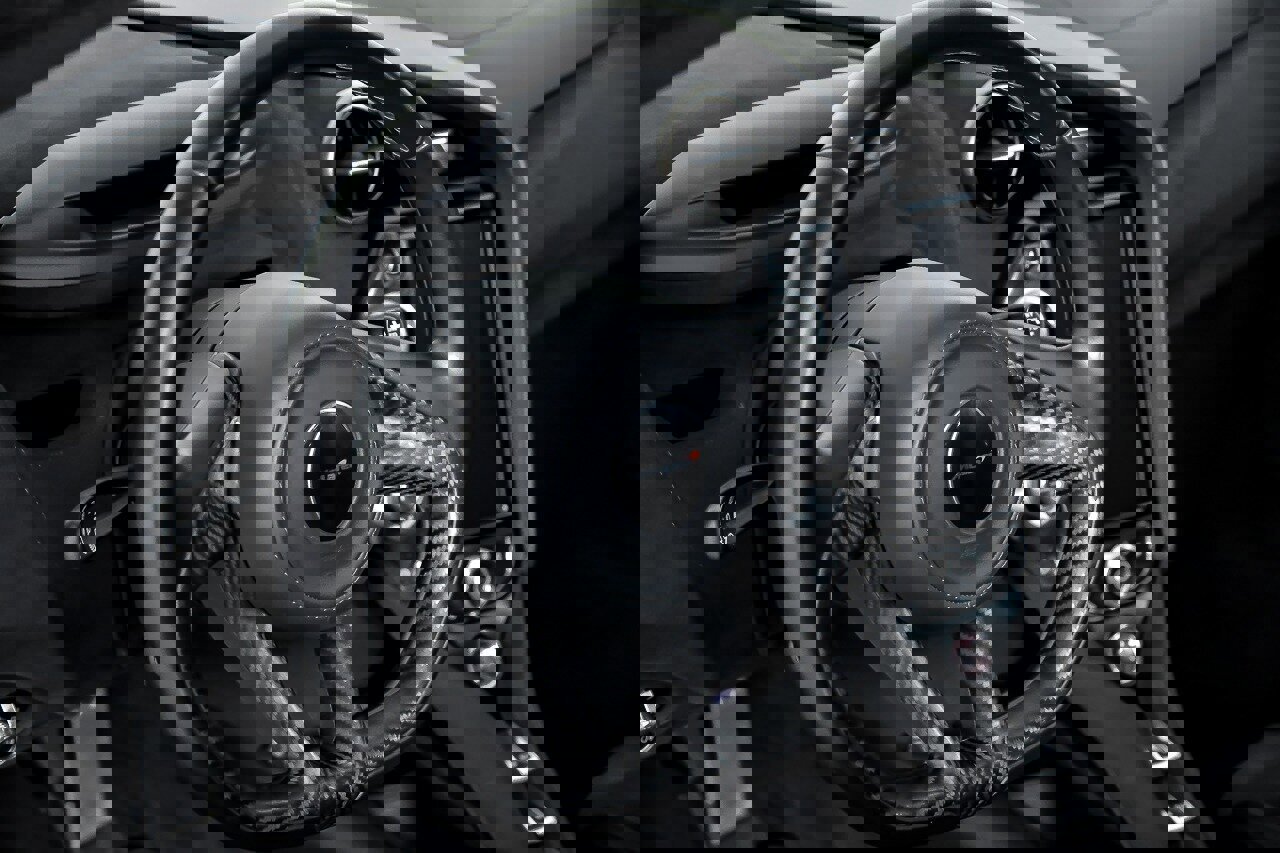 Used 2018 McLaren 720S Performance photo 25