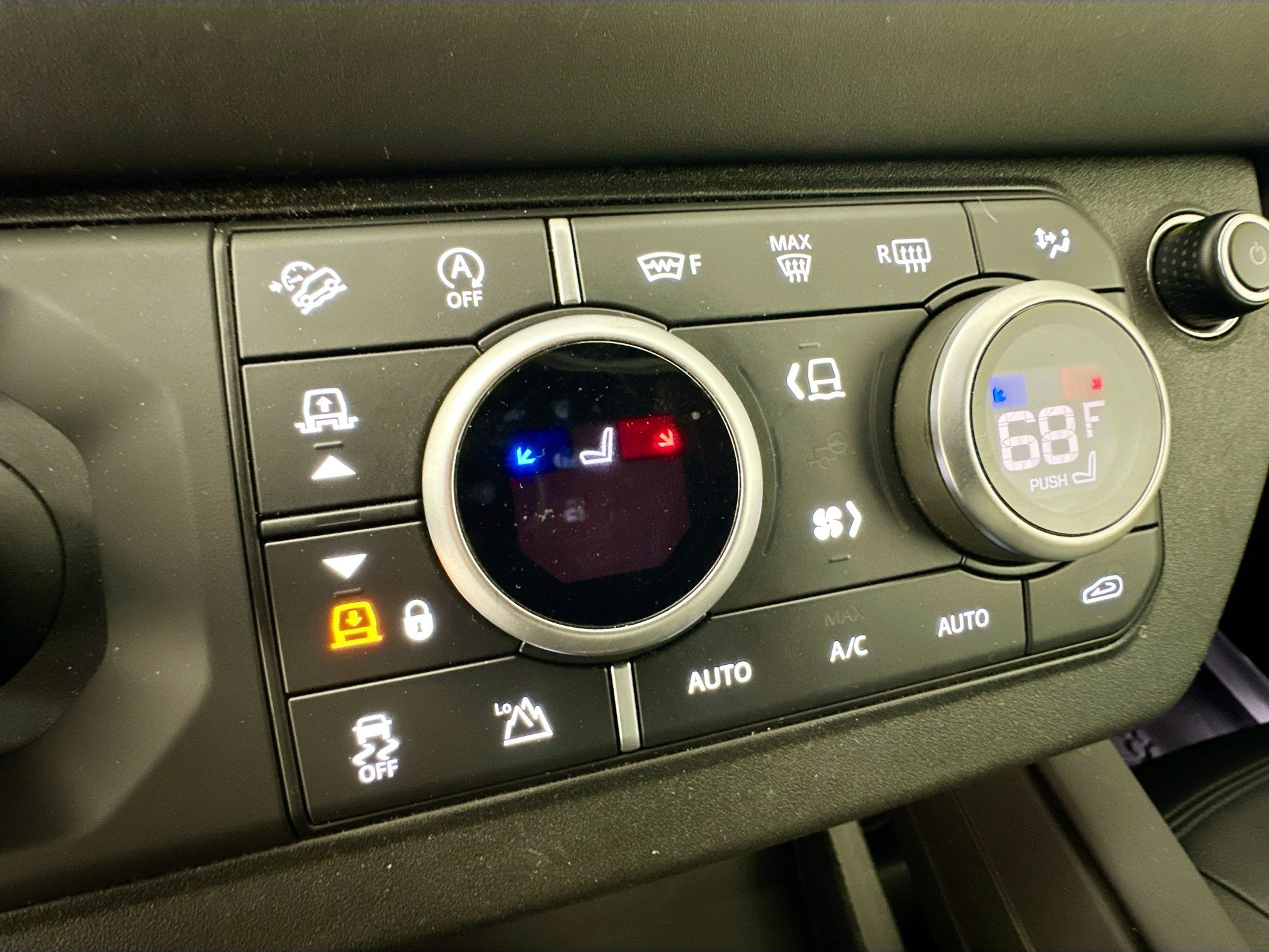 2024 Land Rover Defender 110 S