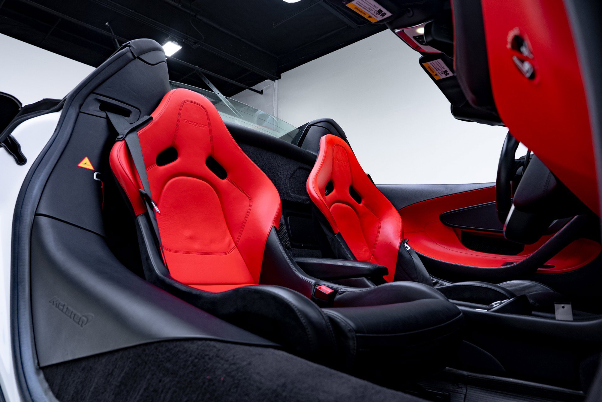 Used 2020 McLaren 600LT Spider photo 47