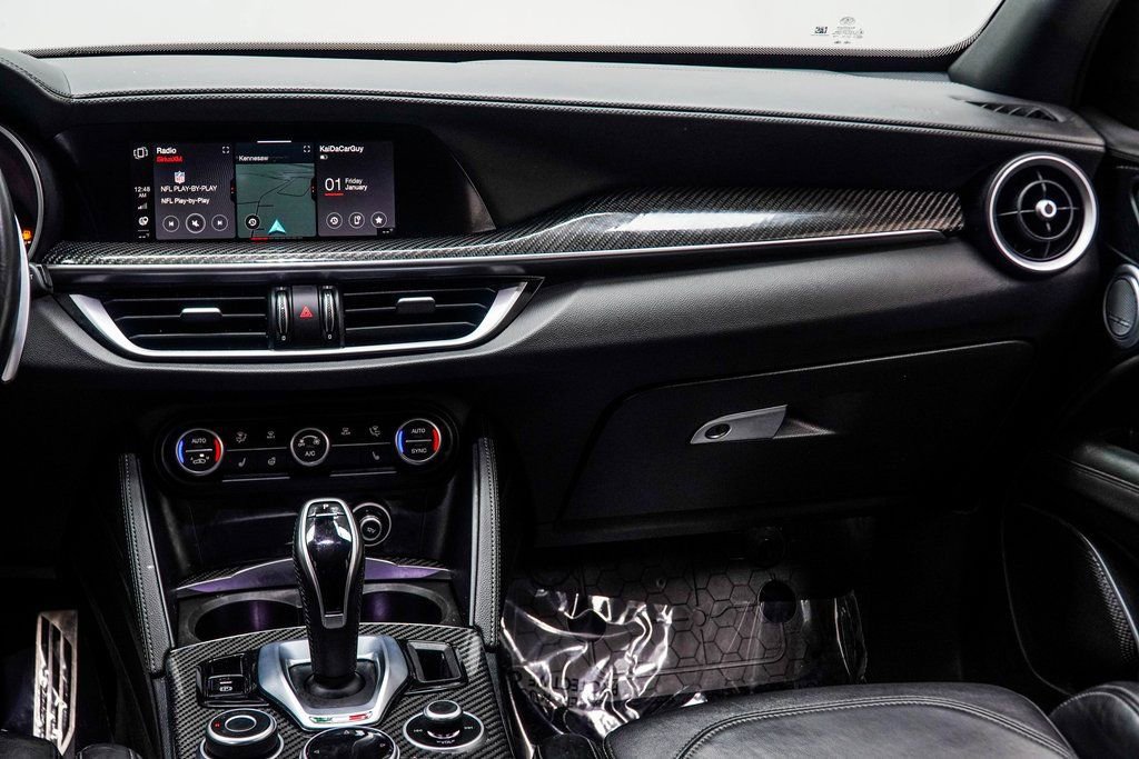 2022 Alfa Romeo Stelvio Quadrifoglio