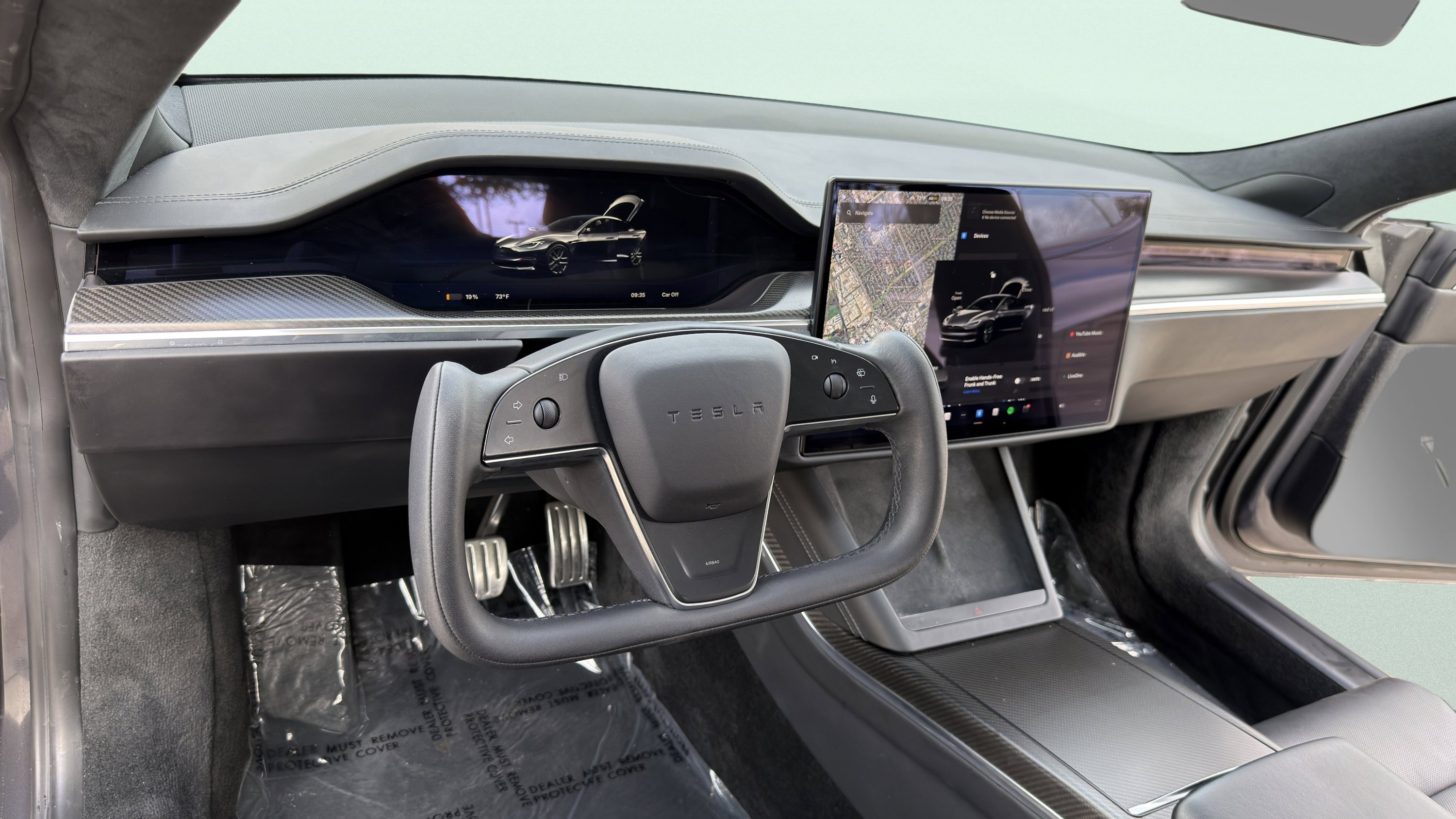 2022 Tesla Model S Plaid