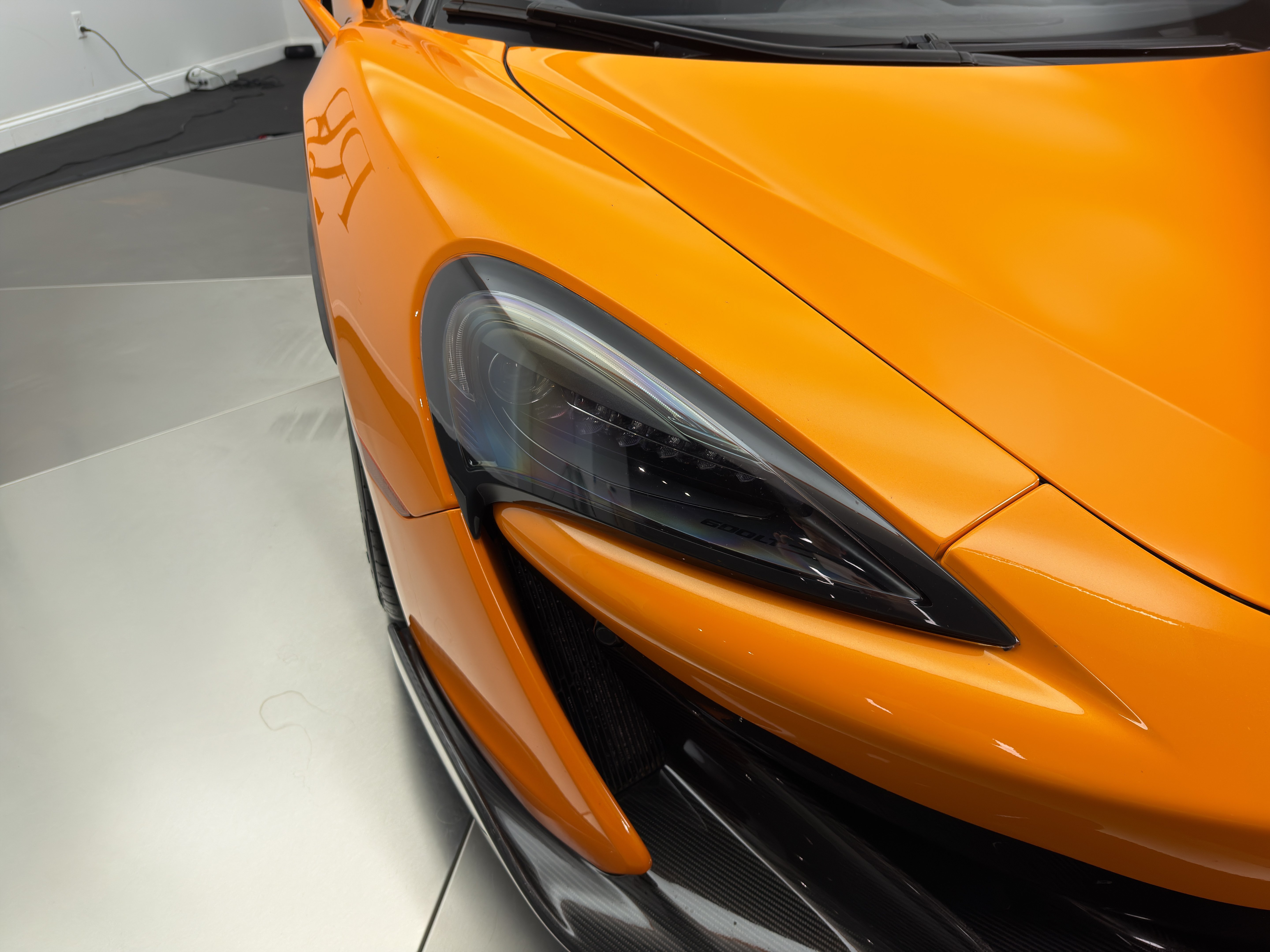 Used 2019 McLaren 600LT photo 10