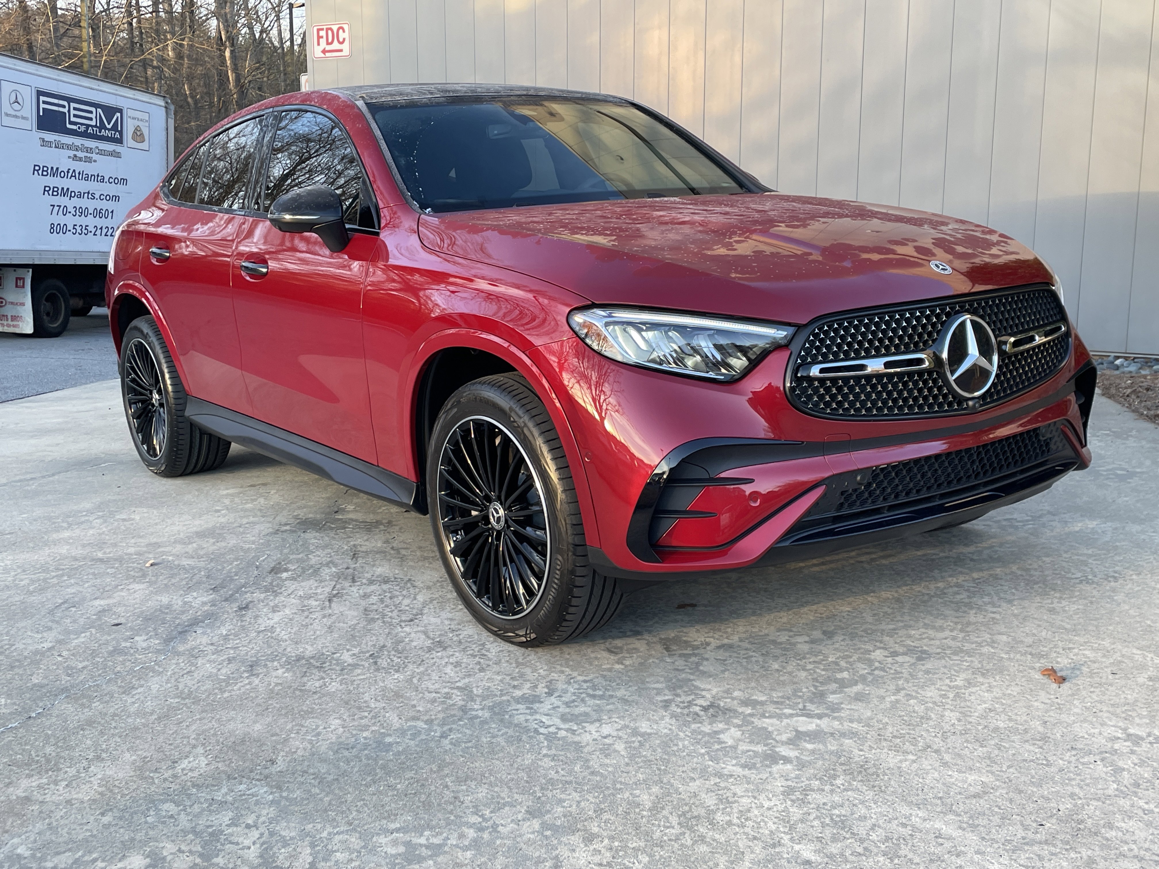 2025 Mercedes-Benz GLC 300 4MATIC