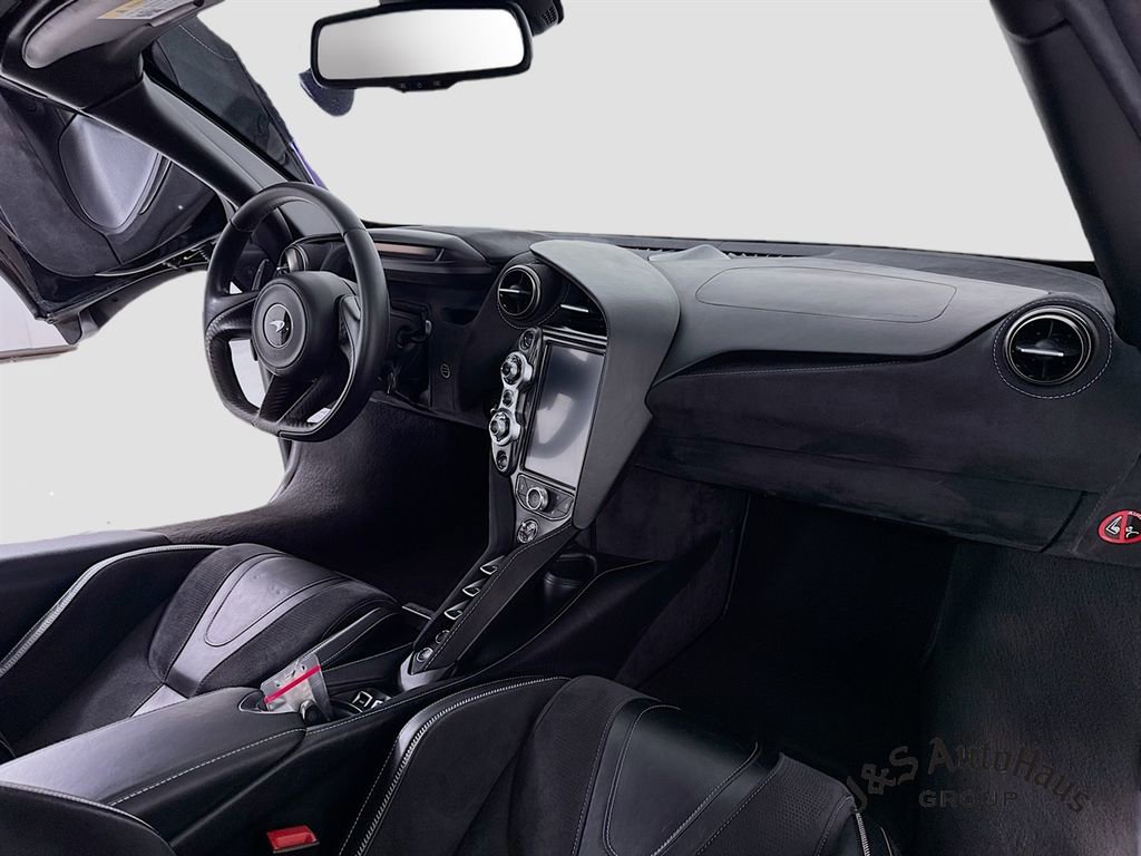 Used 2020 McLaren 720S Performance photo 30