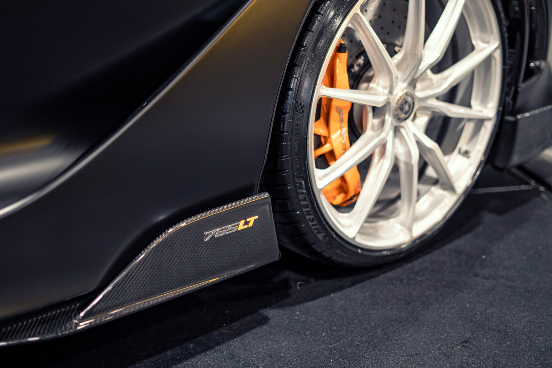 Used 2021 McLaren 765LT photo 43