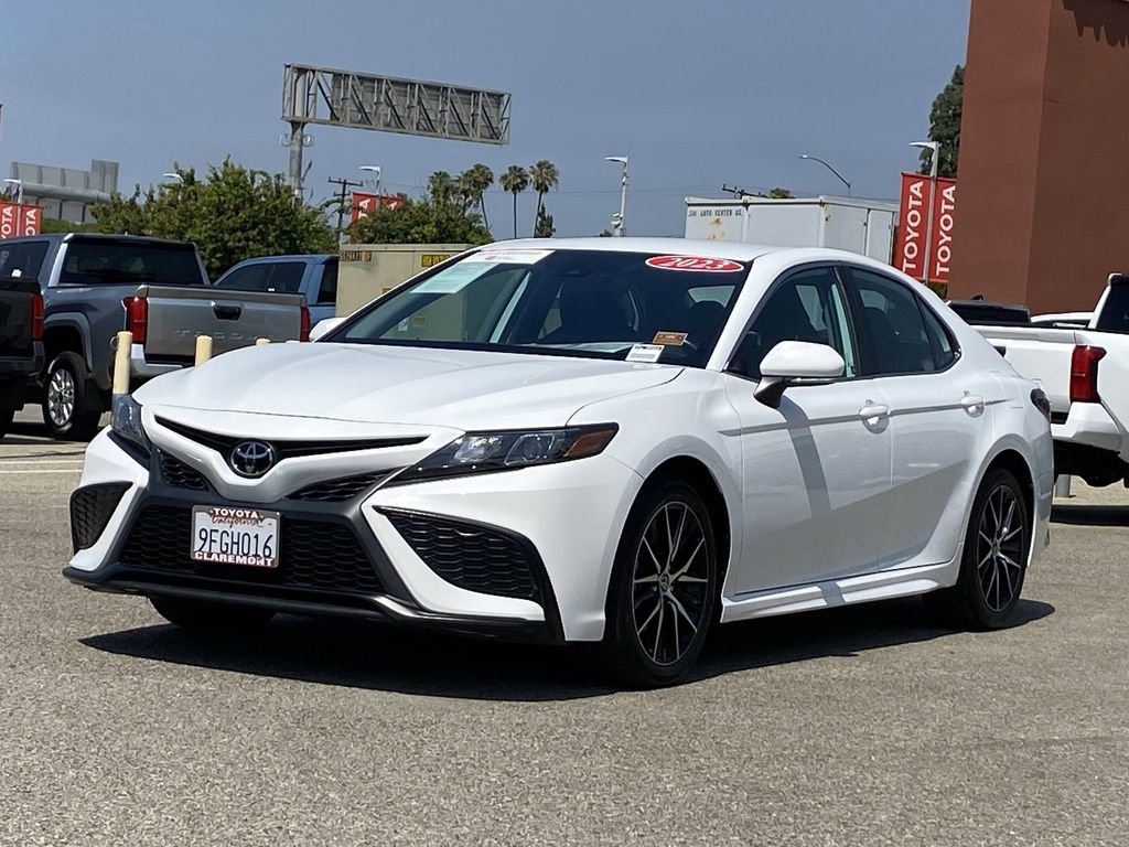 2023 Toyota Camry SE
