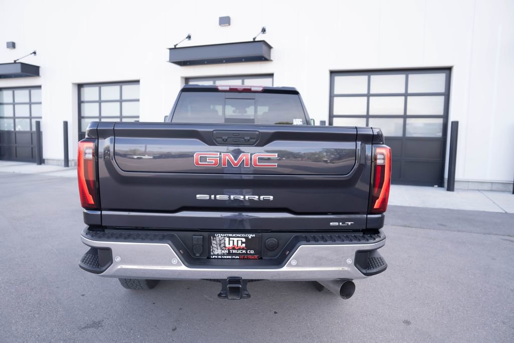 2025 GMC Sierra 3500 SLT