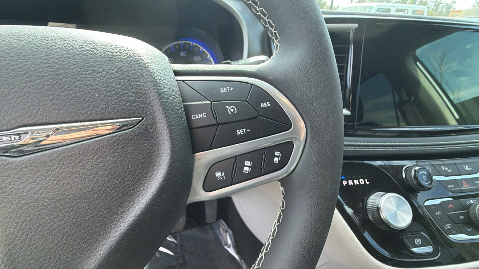 2024 Chrysler Pacifica Touring-L