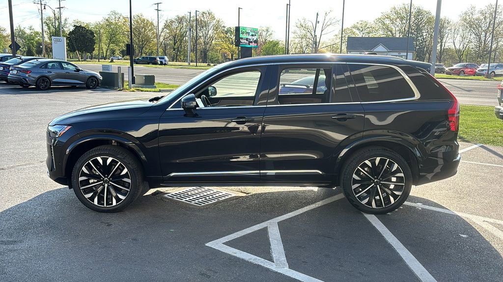2025 Volvo Xc90 B6 Plus