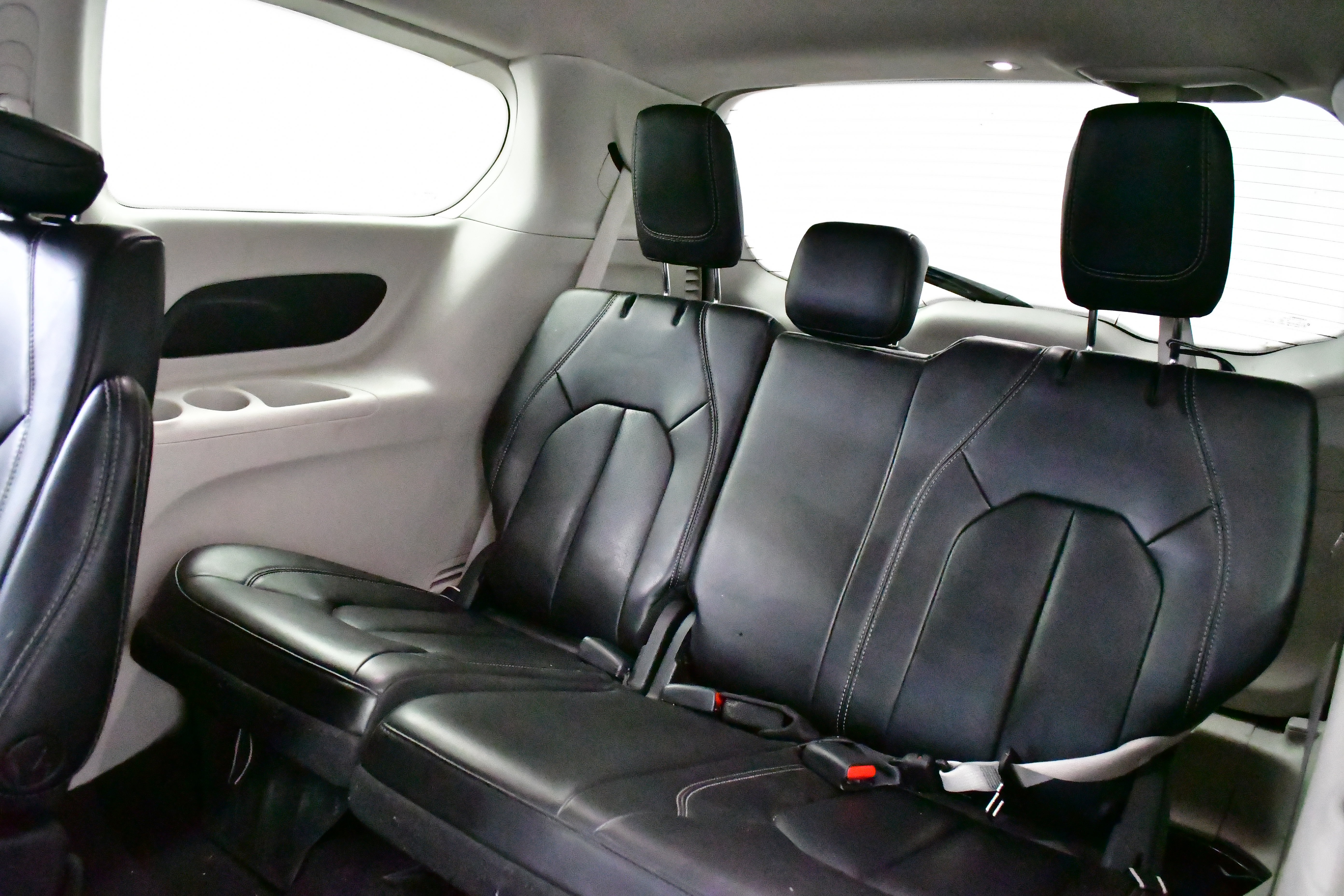 2023 Chrysler Pacifica Touring-L