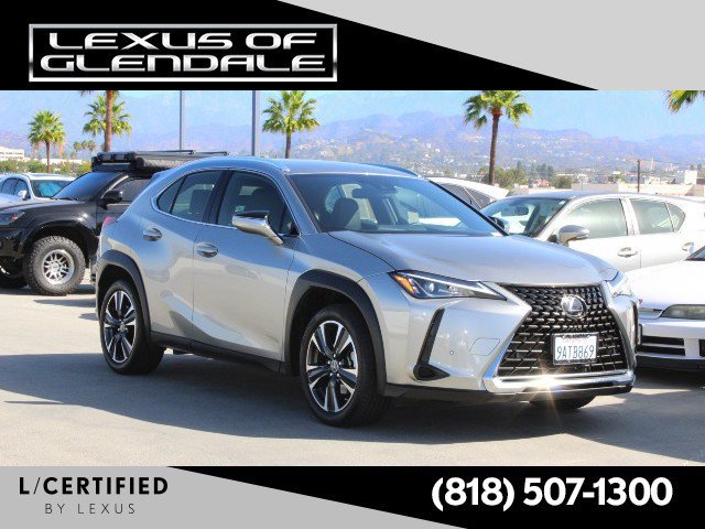 Certified 2022 Lexus UX 200 w/ Accessory Package (Z2)